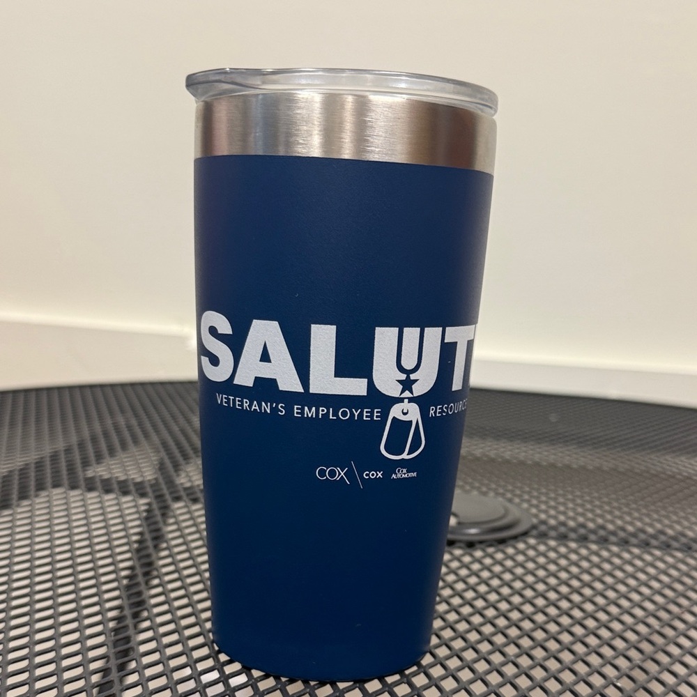 NWT Blue Insulated Tumbler 20oz